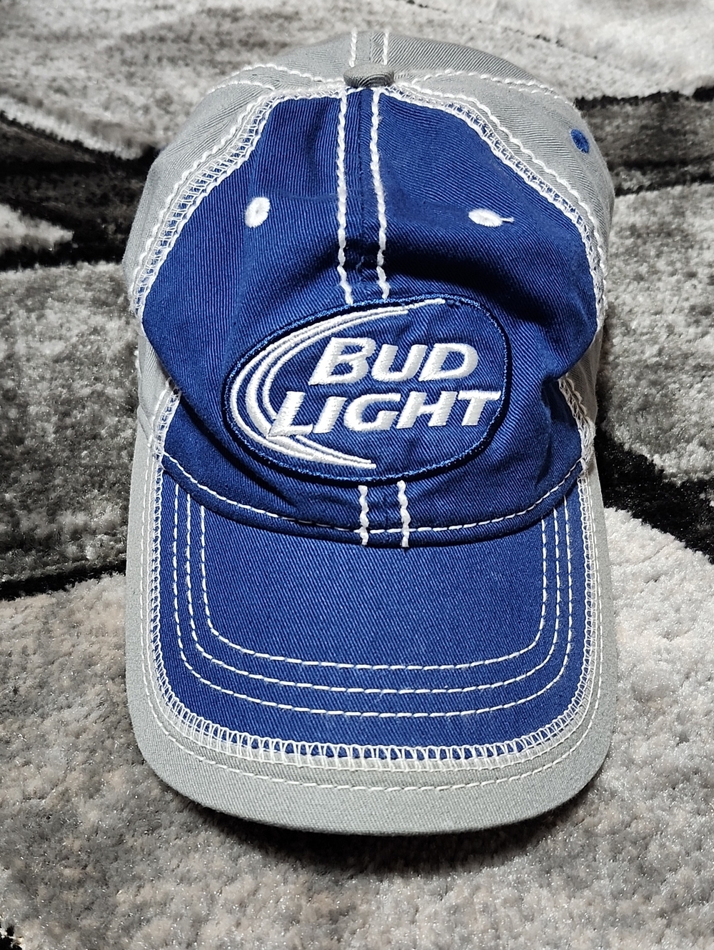 VINTAGE BUD LIGHT EMBROIDERED COLORBLOCK METAL SLIDER PROMOTIONAL CAP HAT